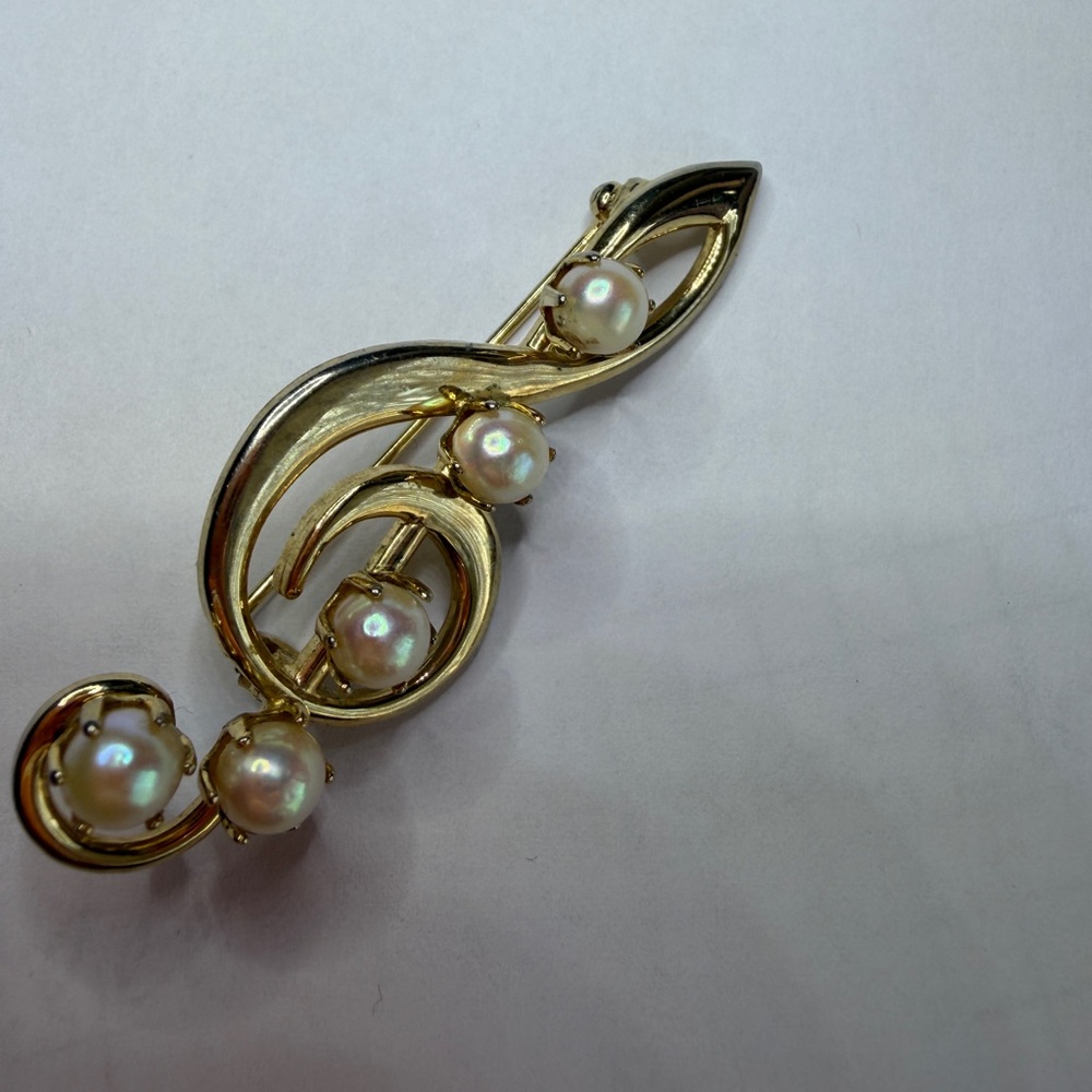 VTG Gold-Tone Pearl Swirl Brooch - Women Jewelry